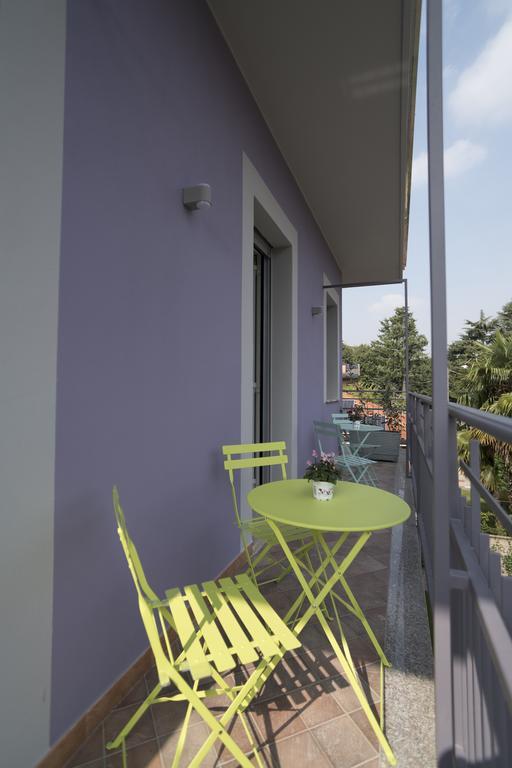 La Maison Extravagante Saronno Luaran gambar